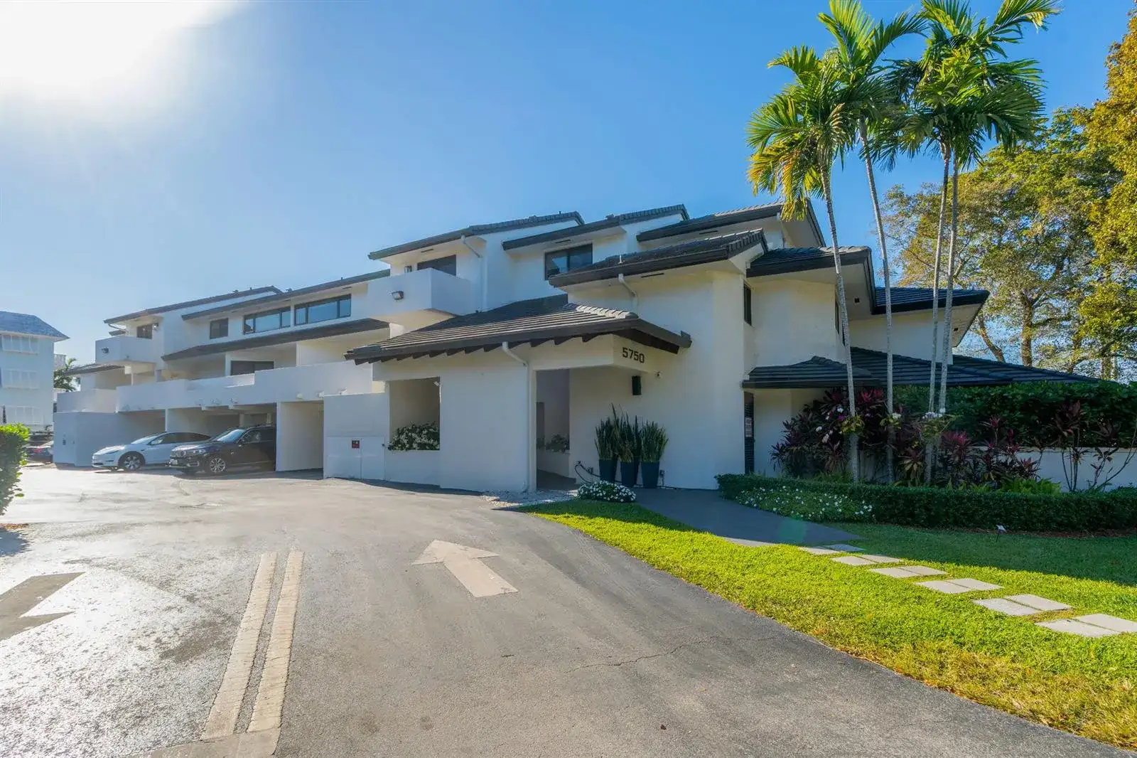 5750 Turin Street # 206, Coral Gables FL 33146 photo 2