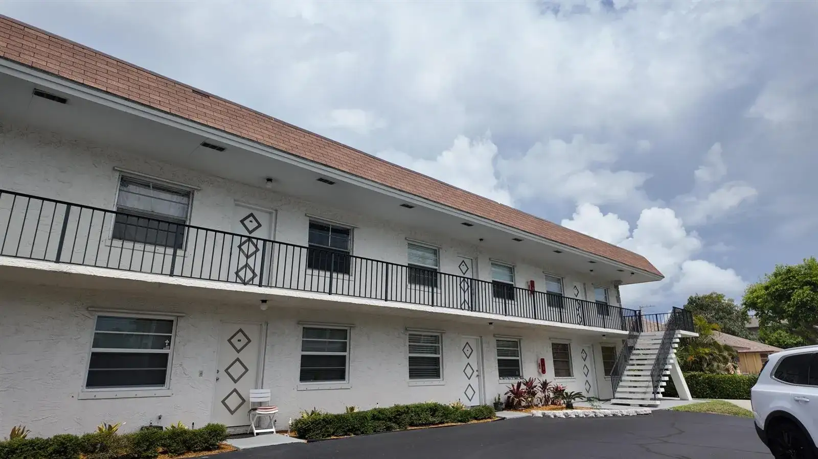 227 Castlewood Drive # 207, North Palm Beach FL 33408