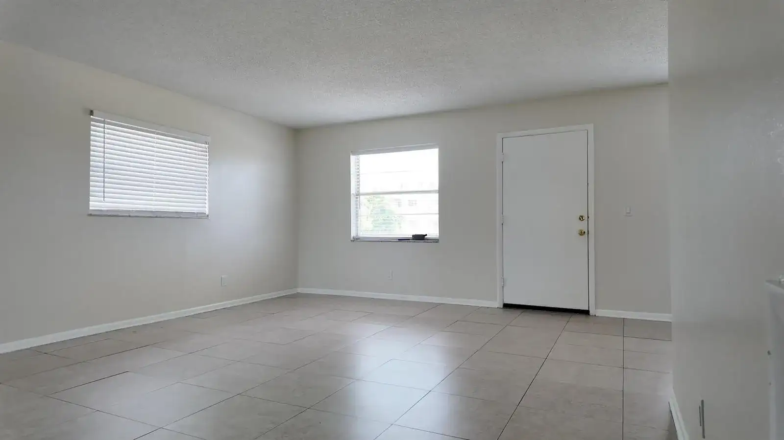 227 Castlewood Drive # 207, North Palm Beach FL 33408 photo 2