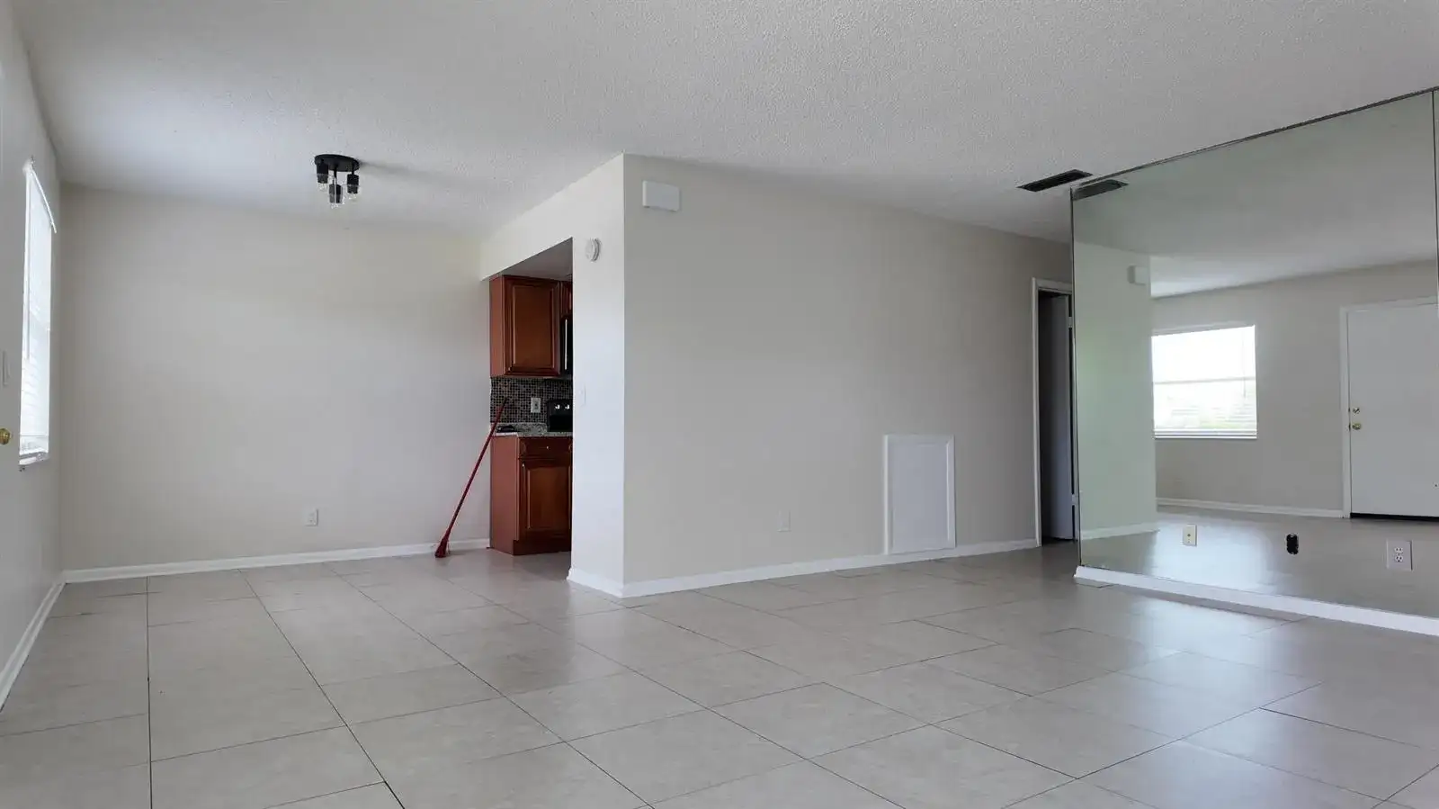 227 Castlewood Drive # 207, North Palm Beach FL 33408 photo 4