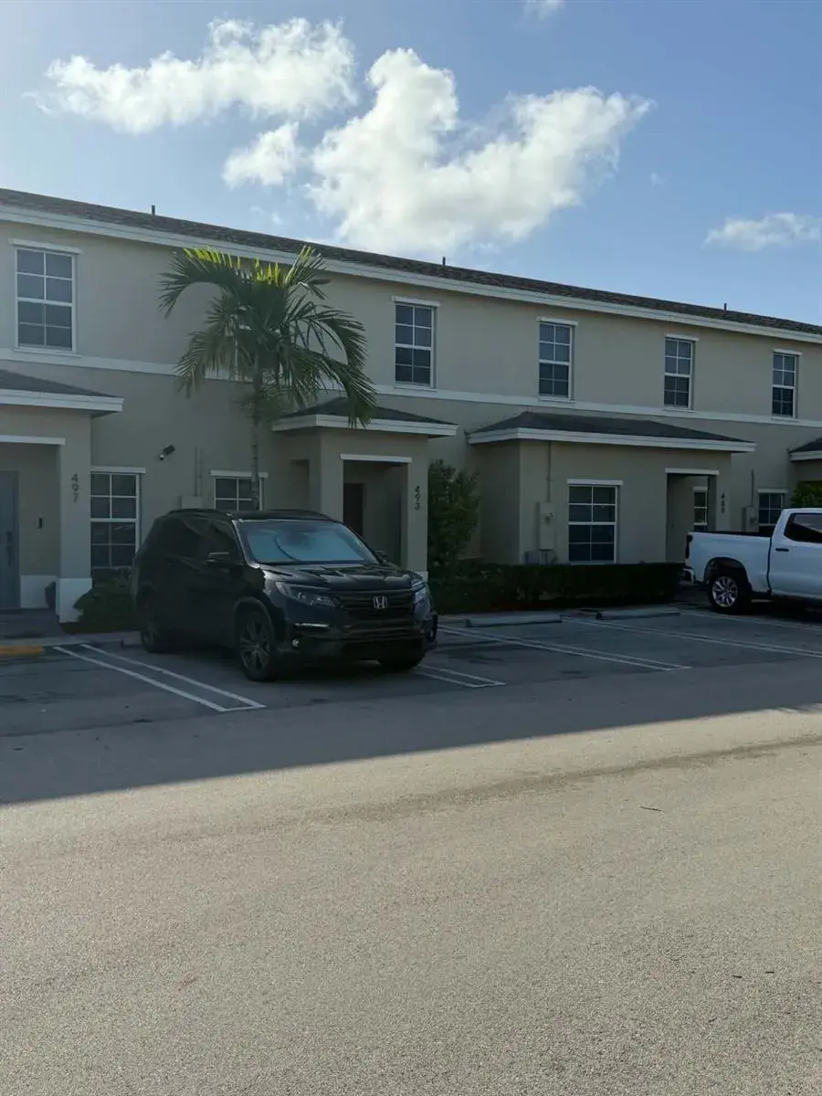 493 NE 5th Place, Florida City FL 33034