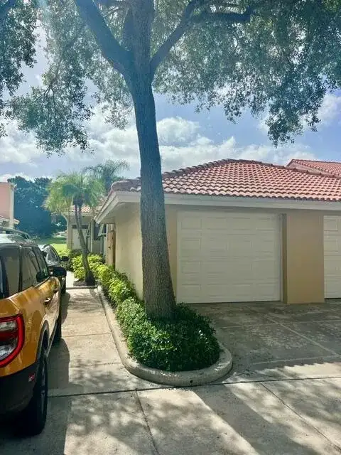 225 Old Meadow Way, Palm Beach Gardens FL 33418 photo 2