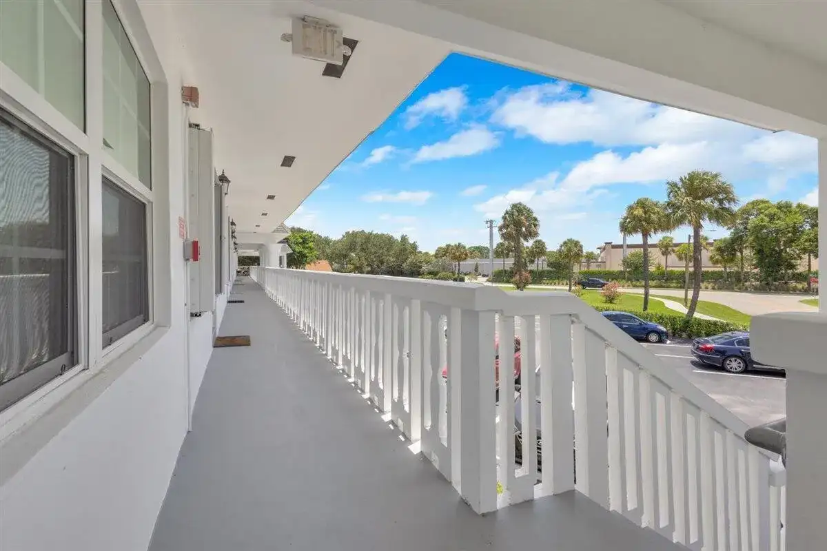 10000 Meridian Way N # 15, Palm Beach Gardens FL 33410 photo 3