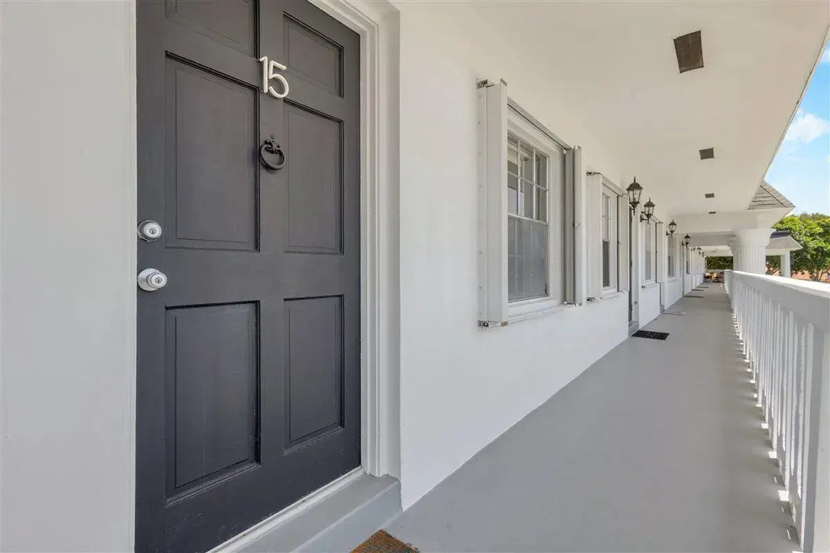10000 Meridian Way N # 15, Palm Beach Gardens FL 33410