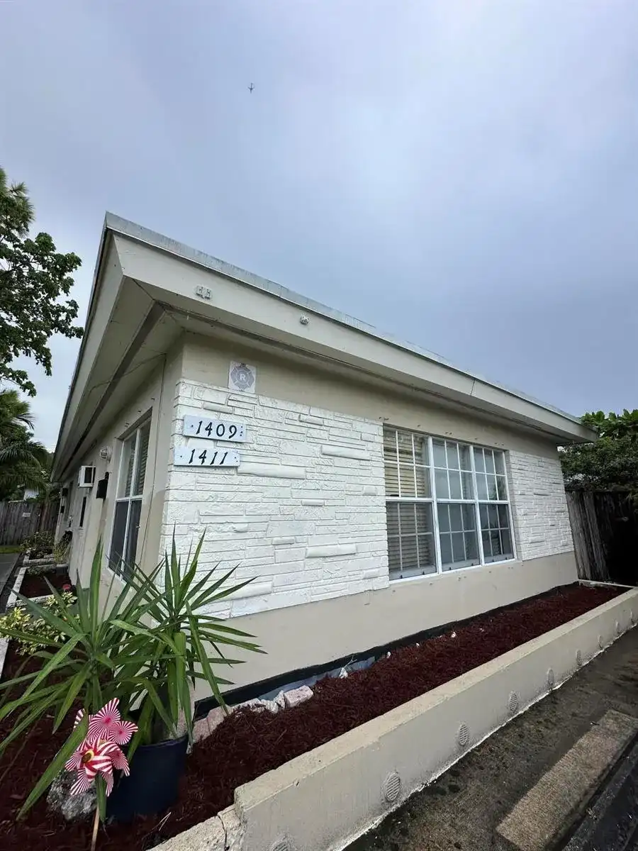 1409 NW 2nd Avenue, Fort Lauderdale FL 33311