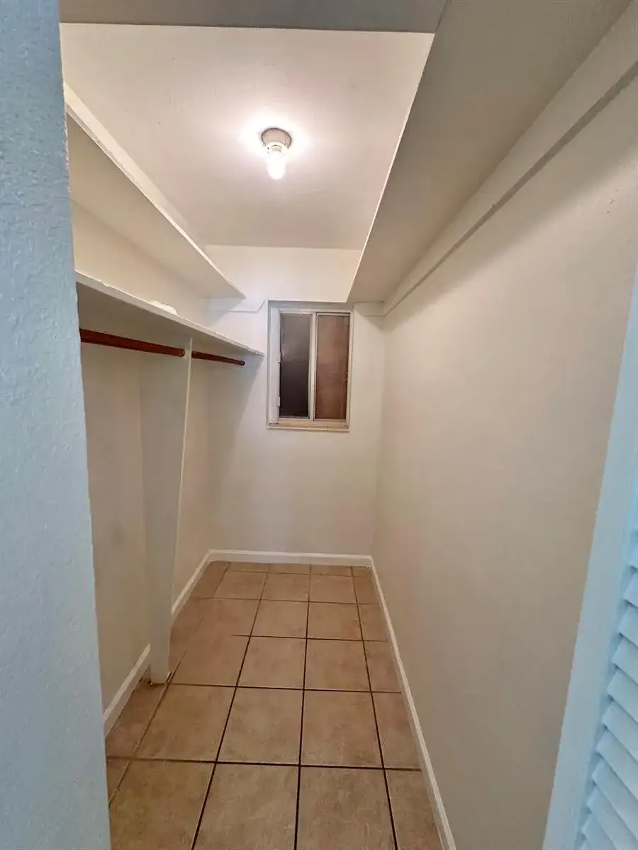 1409 NW 2nd Avenue, Fort Lauderdale FL 33311 photo 3