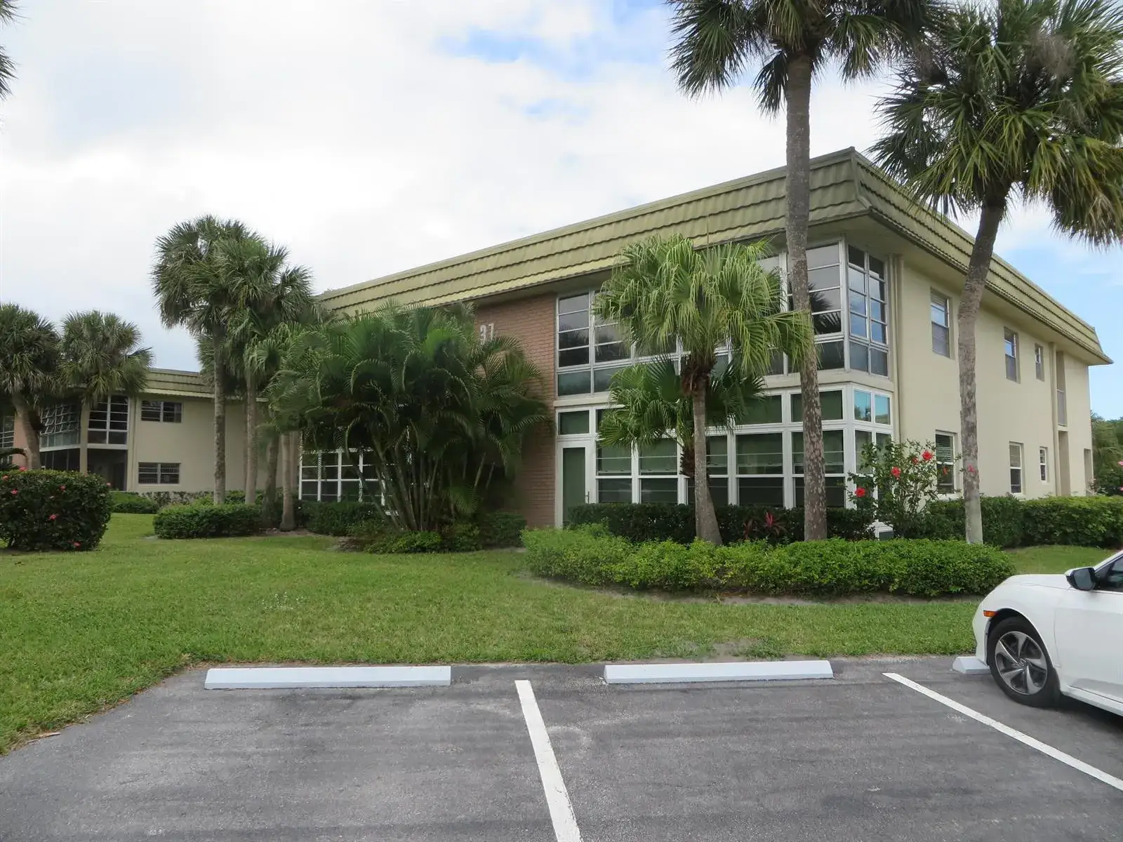 37 Vista Gardens Trail # 201, Vero Beach FL 32962