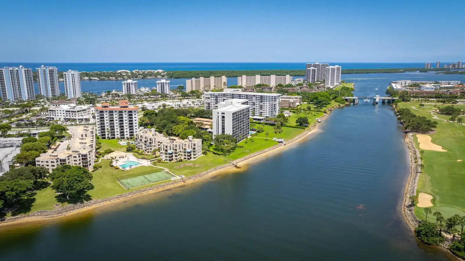 374 Golfview Road # 205, North Palm Beach FL 33408