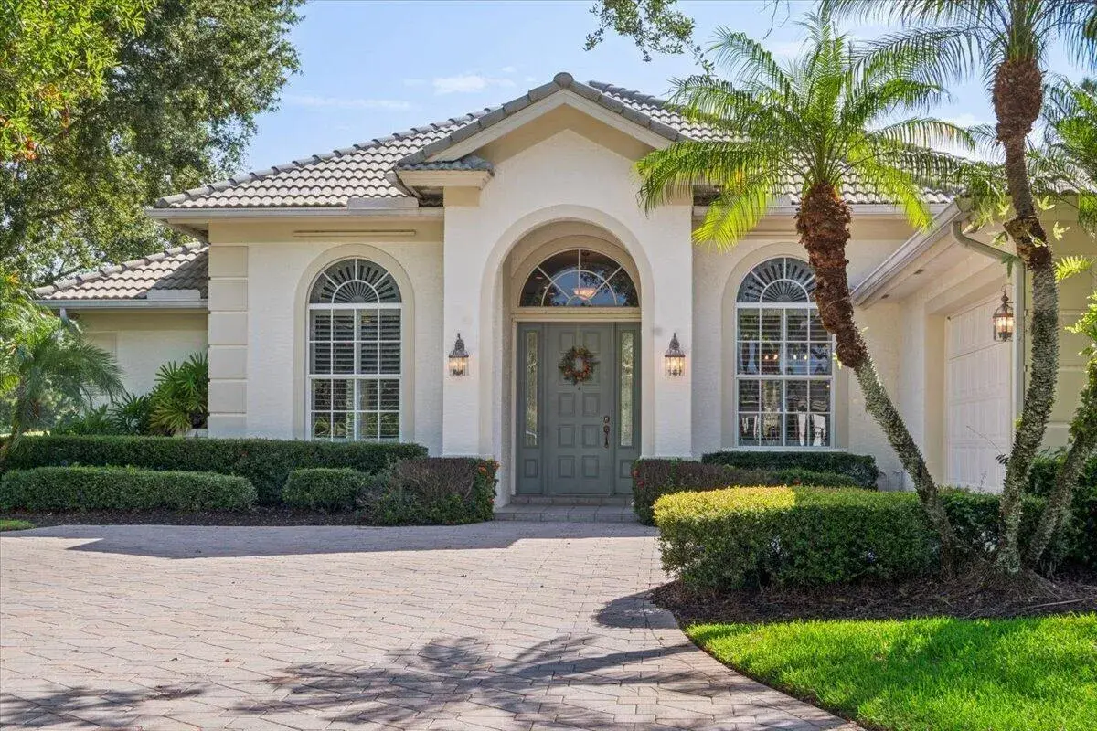 8004 Links Way, Port St. Lucie FL 34986