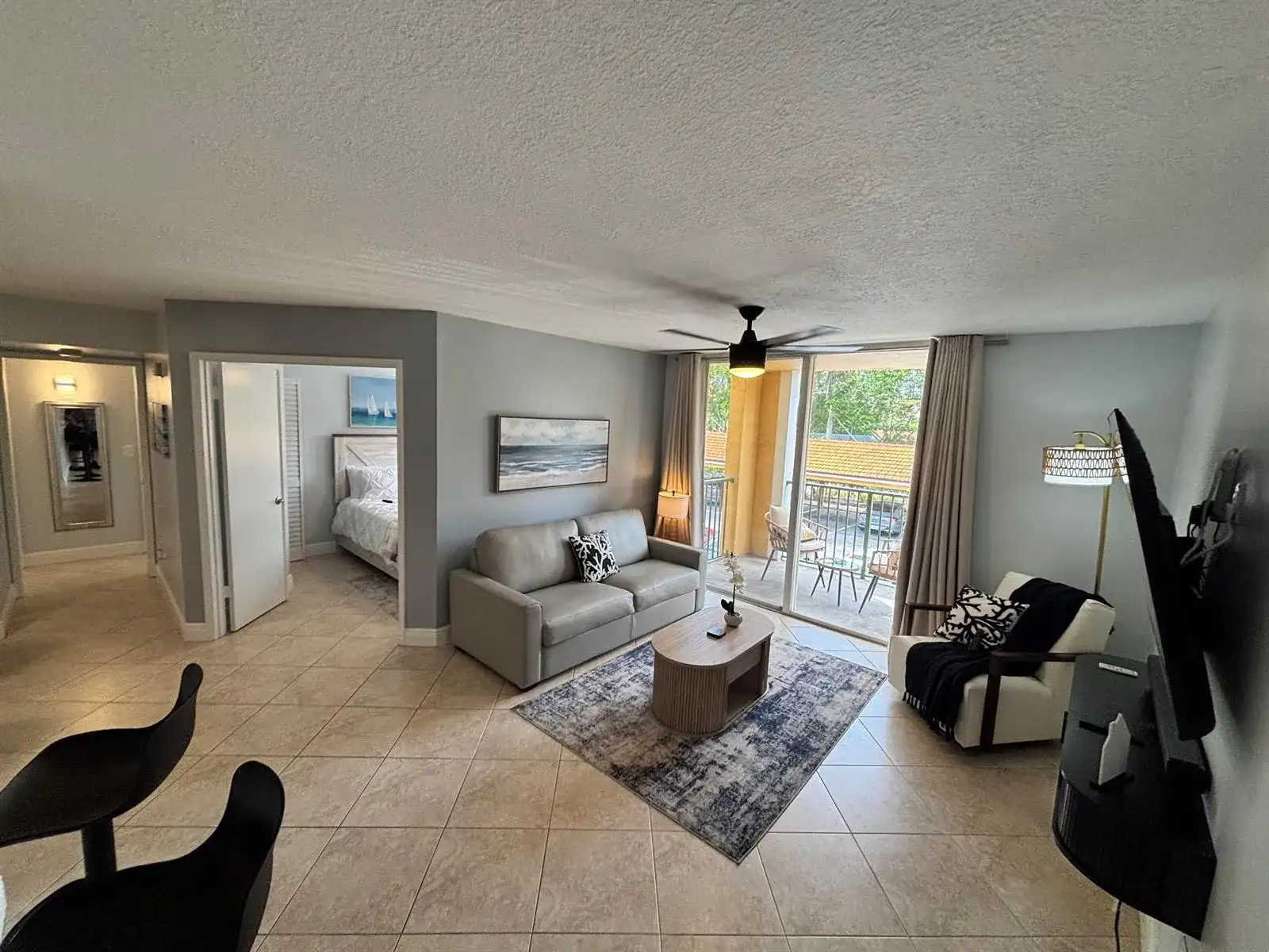 123 Yacht Club Way # 207, Hypoluxo FL 33462