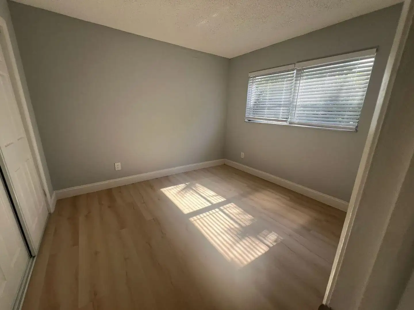 665 Glouchester # 2, Boca Raton FL 33487 photo 4
