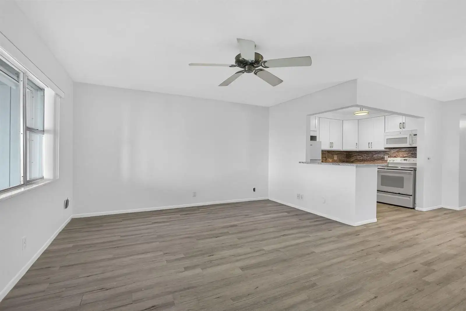 100 Shore Court # 307, North Palm Beach FL 33408 photo 5