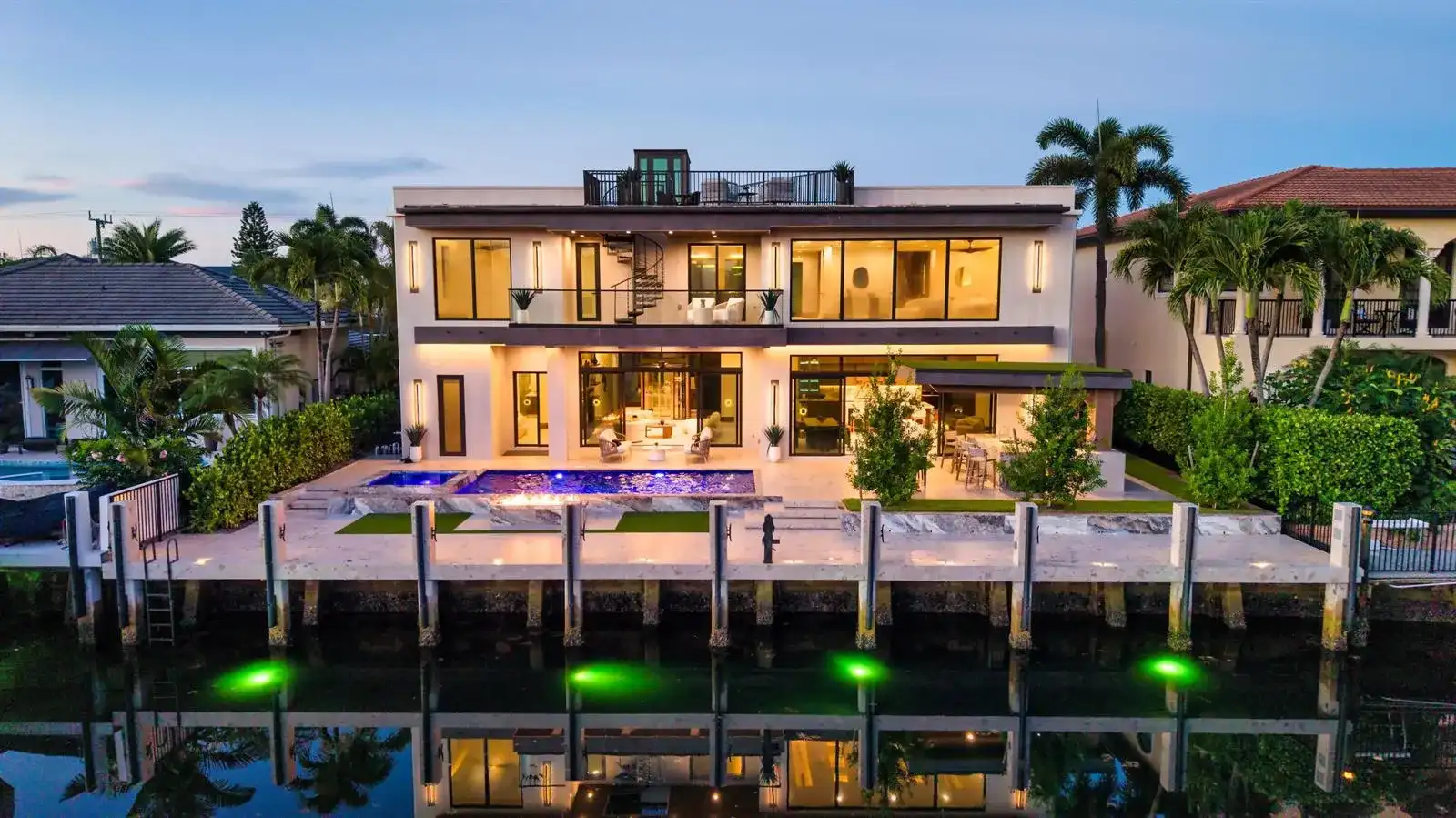 2441 NE 48th Court, Lighthouse Point FL 33064