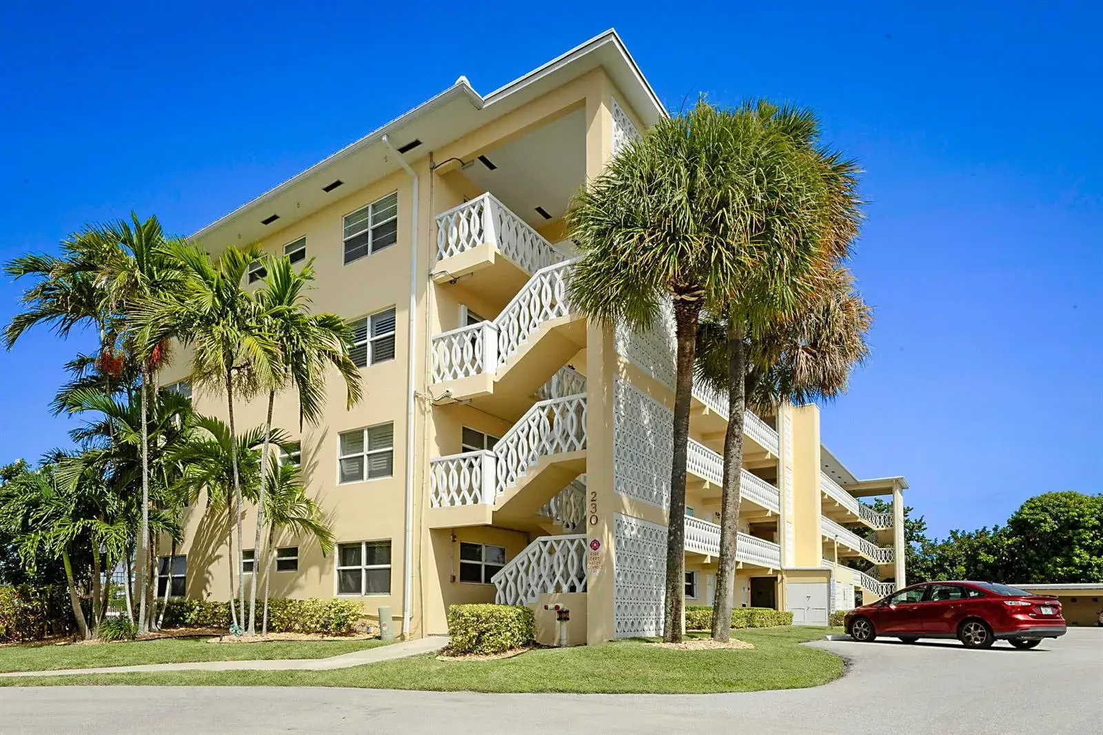 230 N Federal Hwy # 305, Deerfield Beach FL 33441