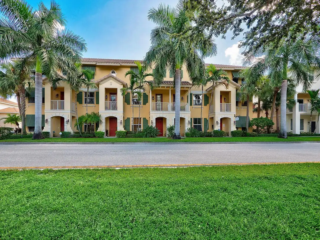 1859 Vía Granada, Boynton Beach FL 33426