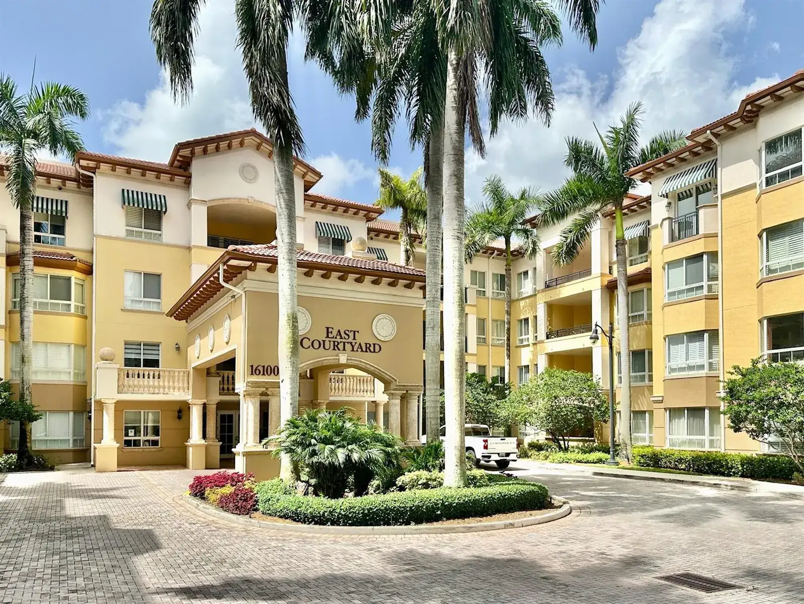 16100 Emerald Estates Drive # 389, Weston FL 33331