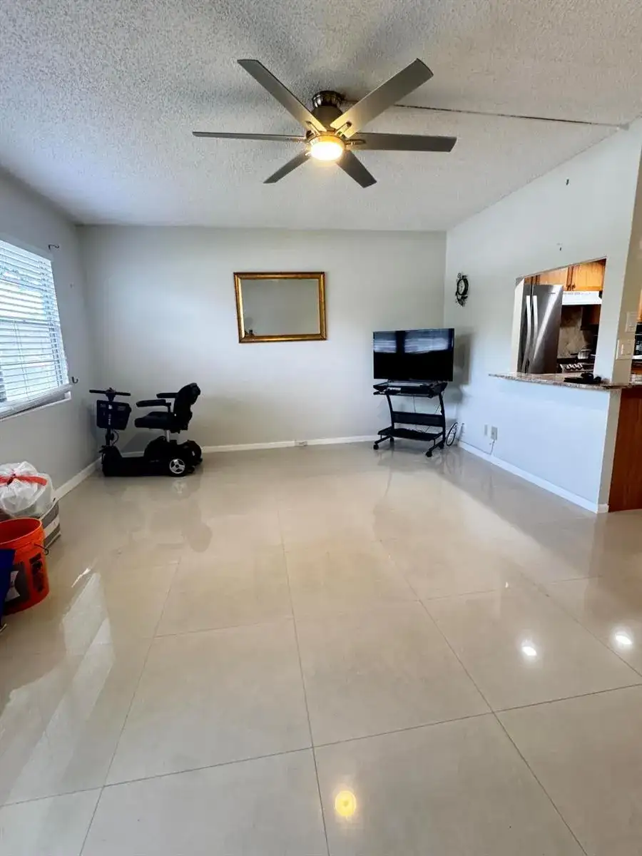 1036 Harwood D, Deerfield Beach FL 33442 photo 4