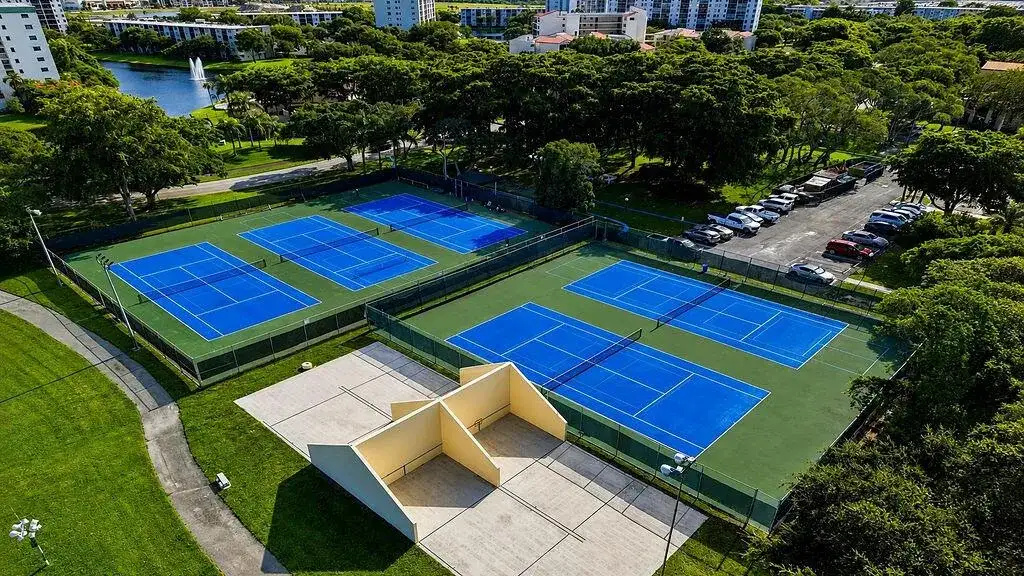 2322 S Cypress Bend Drive # 311, Pompano Beach FL 33069 photo 3