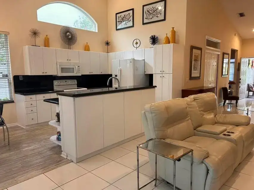 8884 Shoal Creek Lane, Boynton Beach FL 33472 photo 5