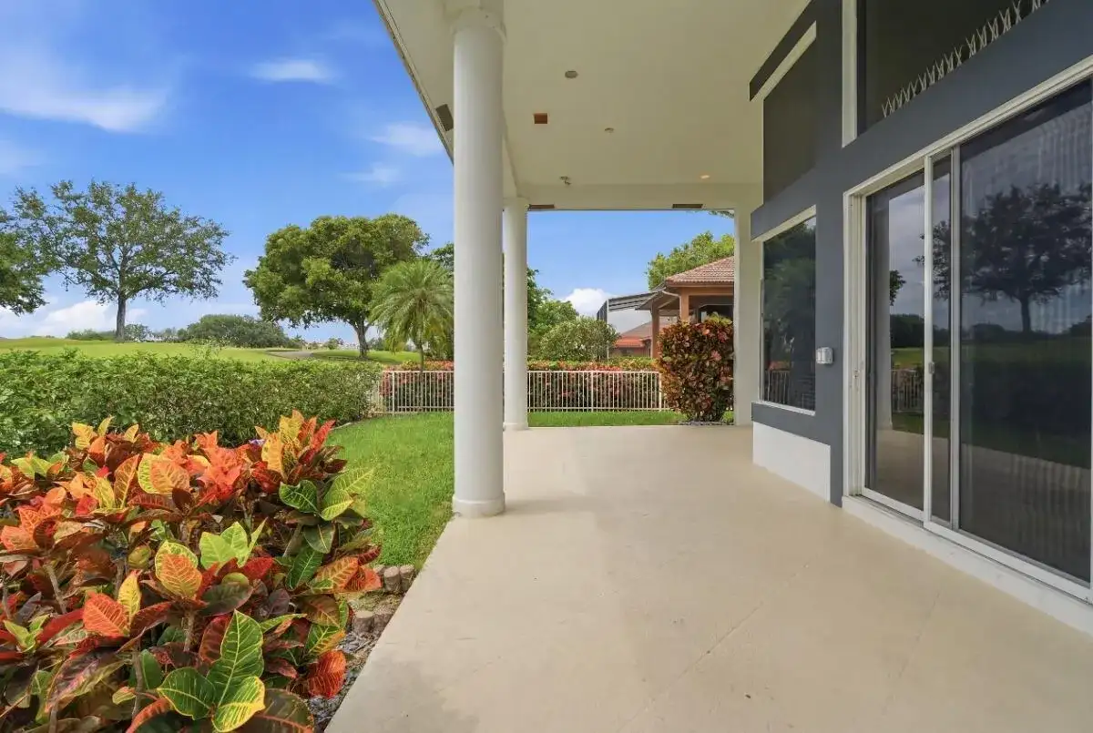 1716 NW 124th Way, Coral Springs FL 33071 photo 4
