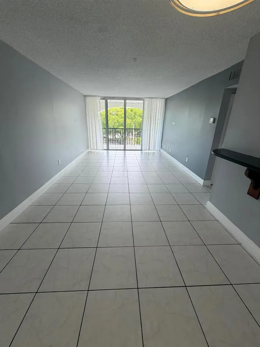 2160 SW 16th Avenue SW # 418, Miami FL 33145