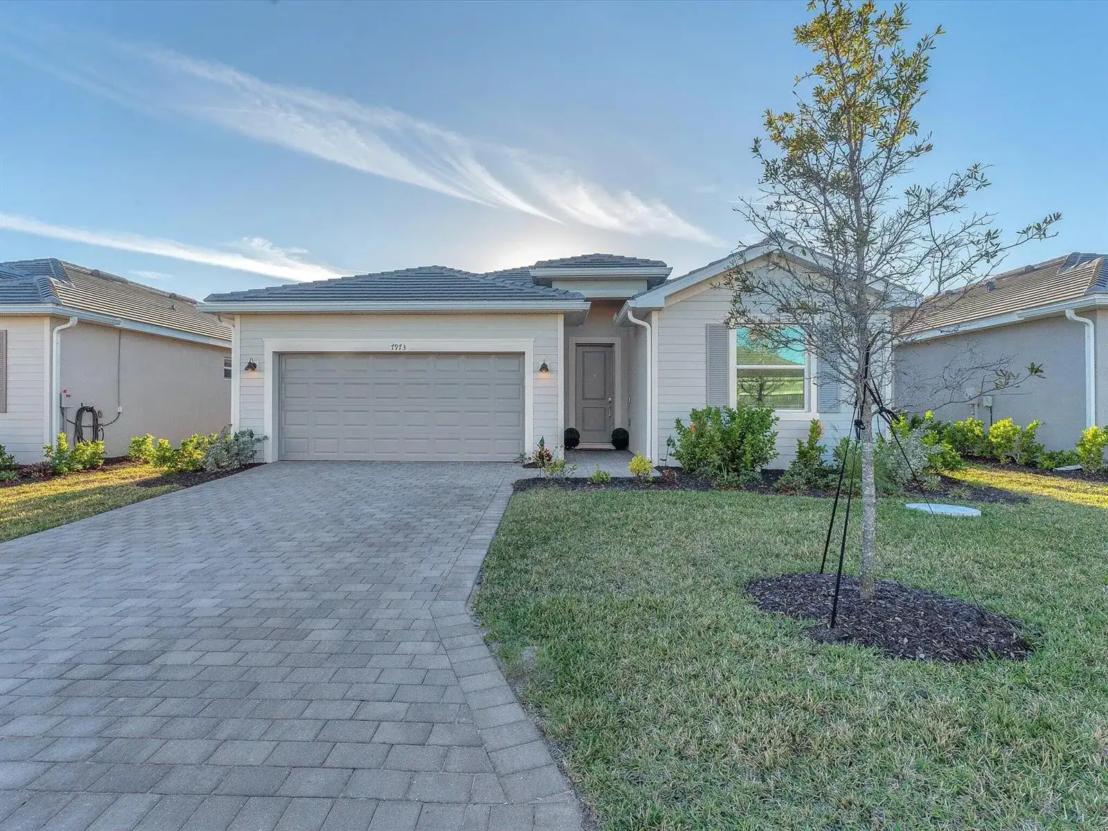 7973 Lakes Edge Lane, Port Charlotte FL 33981 photo 2