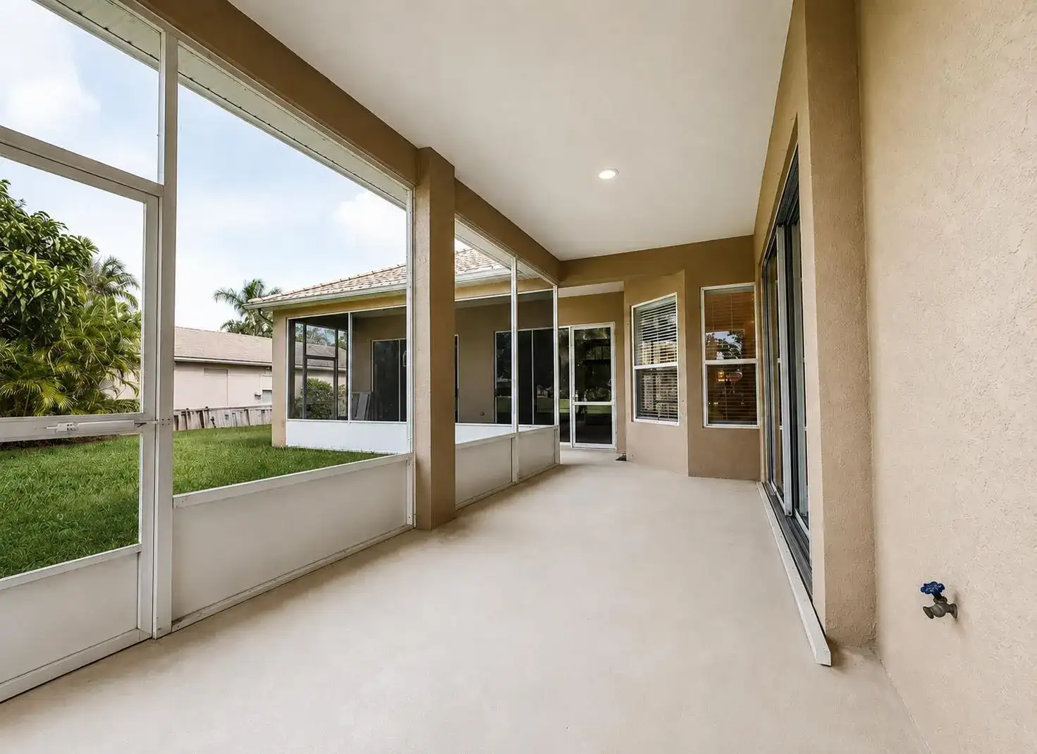 2811 Serenity Circle S, Fort Pierce FL 34981 photo 4