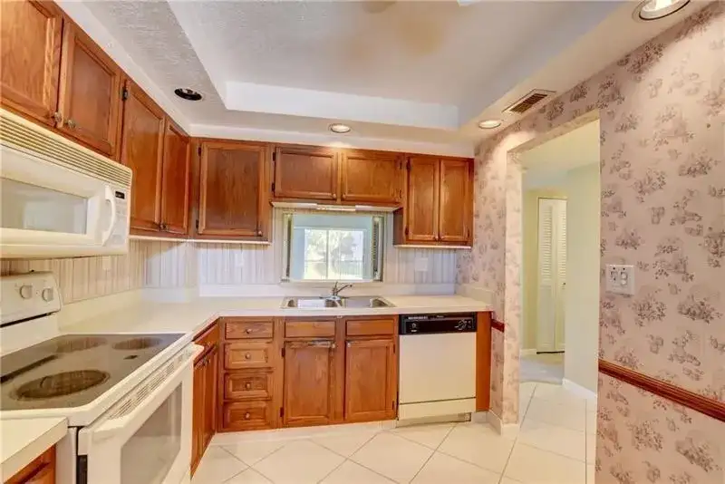 8735 Ramblewood Drive # 212, Coral Springs FL 33071 photo 3