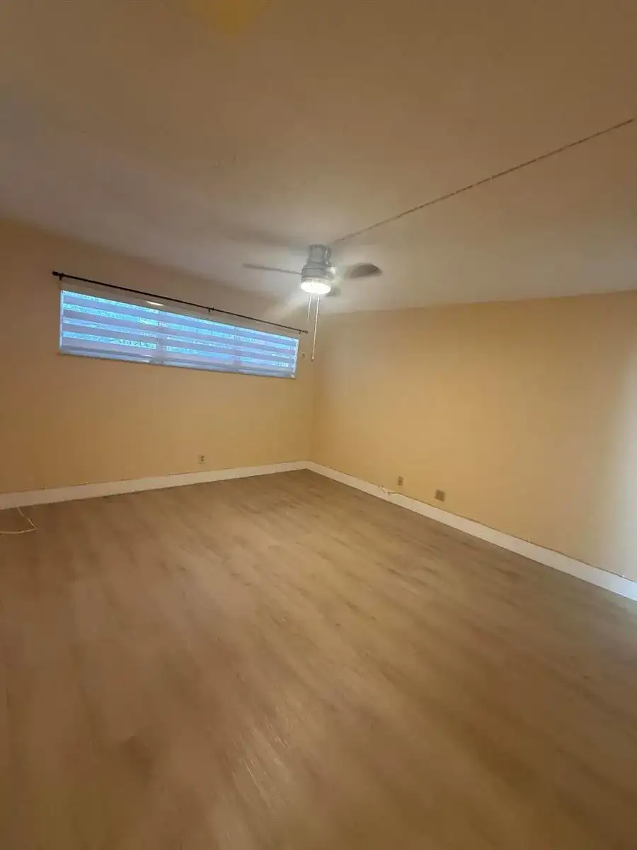 830 S Hollybrook Drive # 204, Pembroke Pines FL 33025 photo 4