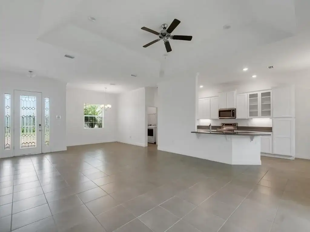 2545 Saint Lucia Circle, Vero Beach FL 32967 photo 4
