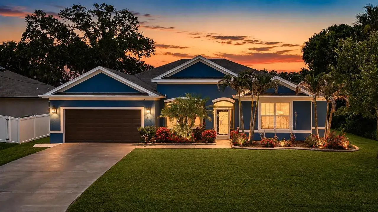 2357 SW Independence Road, Port St. Lucie FL 34953