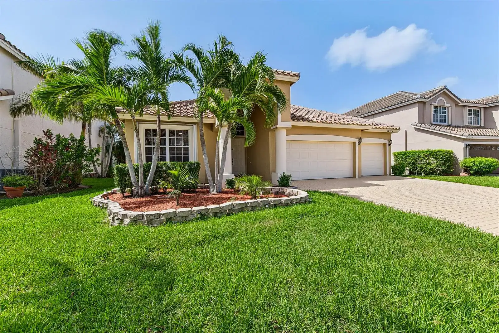12325 Cascades Pointe Drive, Boca Raton FL 33428