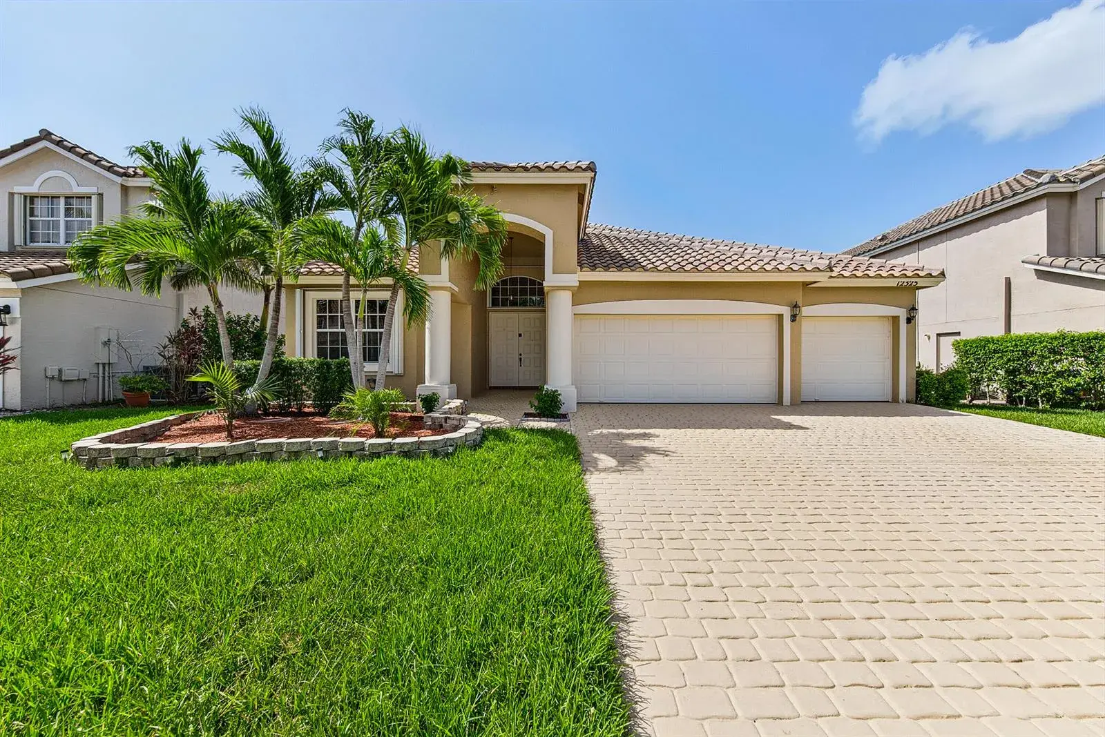 12325 Cascades Pointe Drive, Boca Raton FL 33428