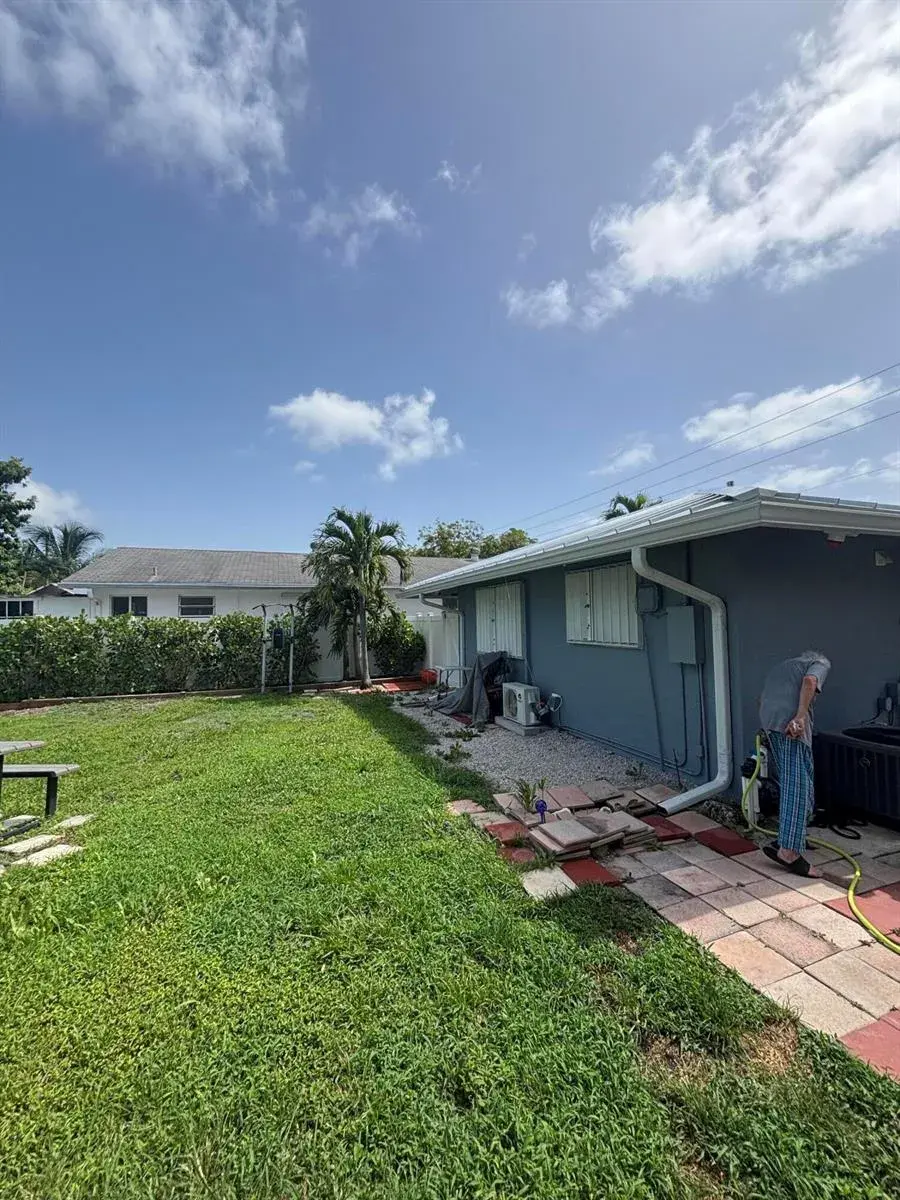 721 E Coast Avenue, Lantana FL 33462
