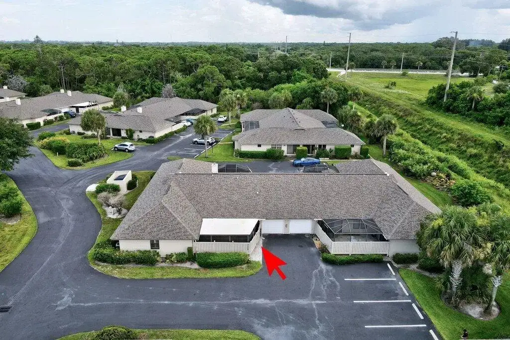 725 Timber Ridge Trail SW Unit B, Vero Beach FL 32962 photo 4