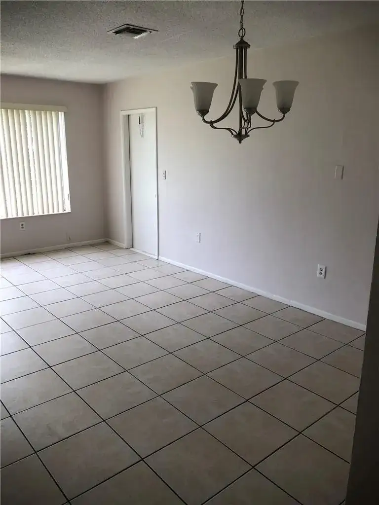 6900 NW 14th Court, Plantation FL 33313 photo 4