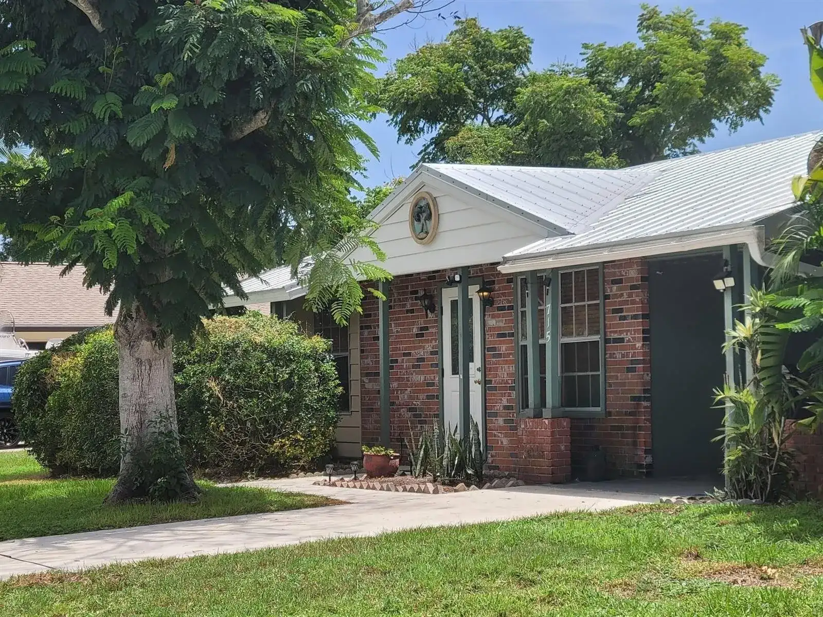 715 SE Forgal Street, Port St. Lucie FL 34983 photo 2