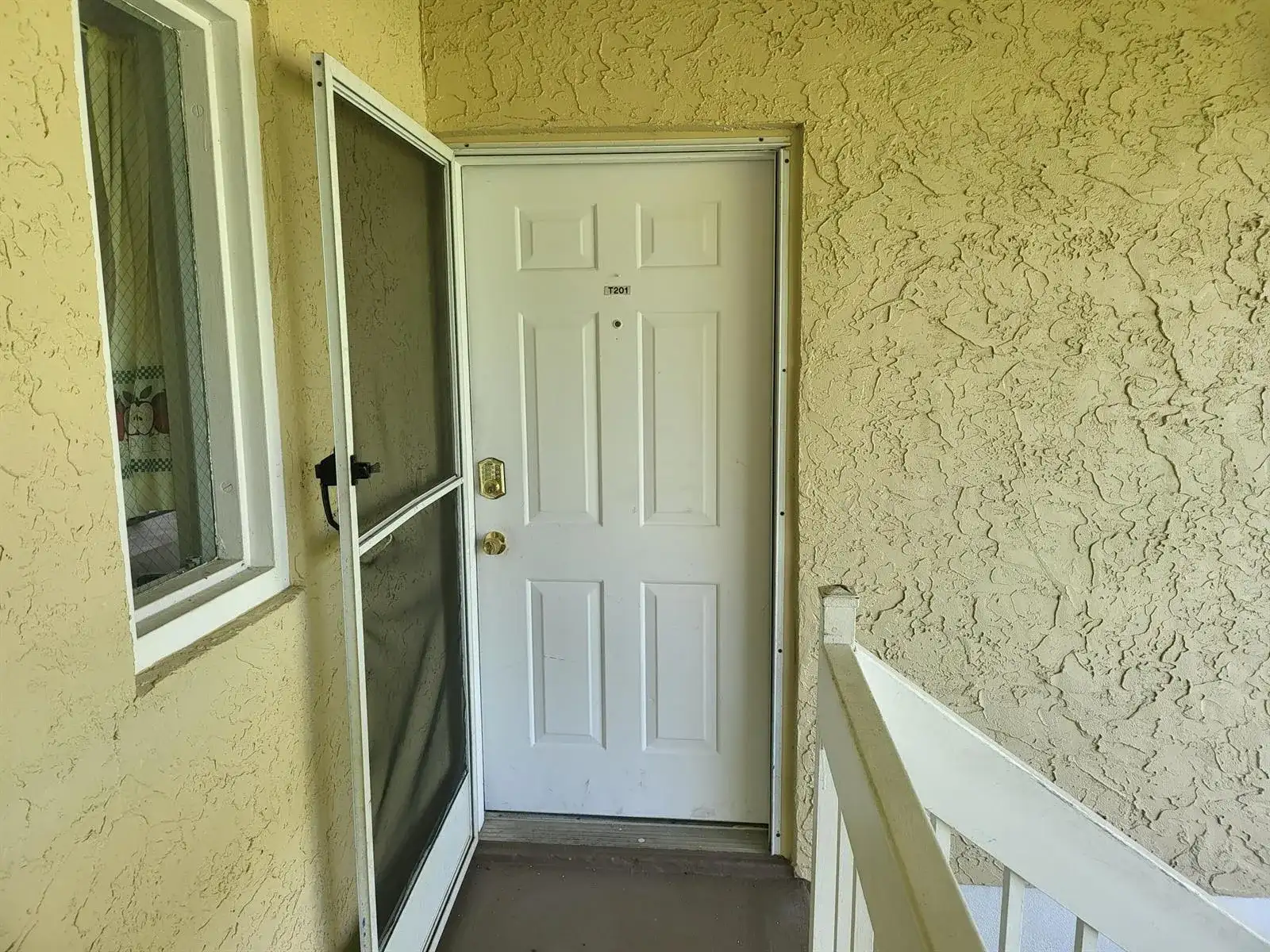 1562 SE Royal Green Circle # 201, Port St. Lucie FL 34952 photo 2