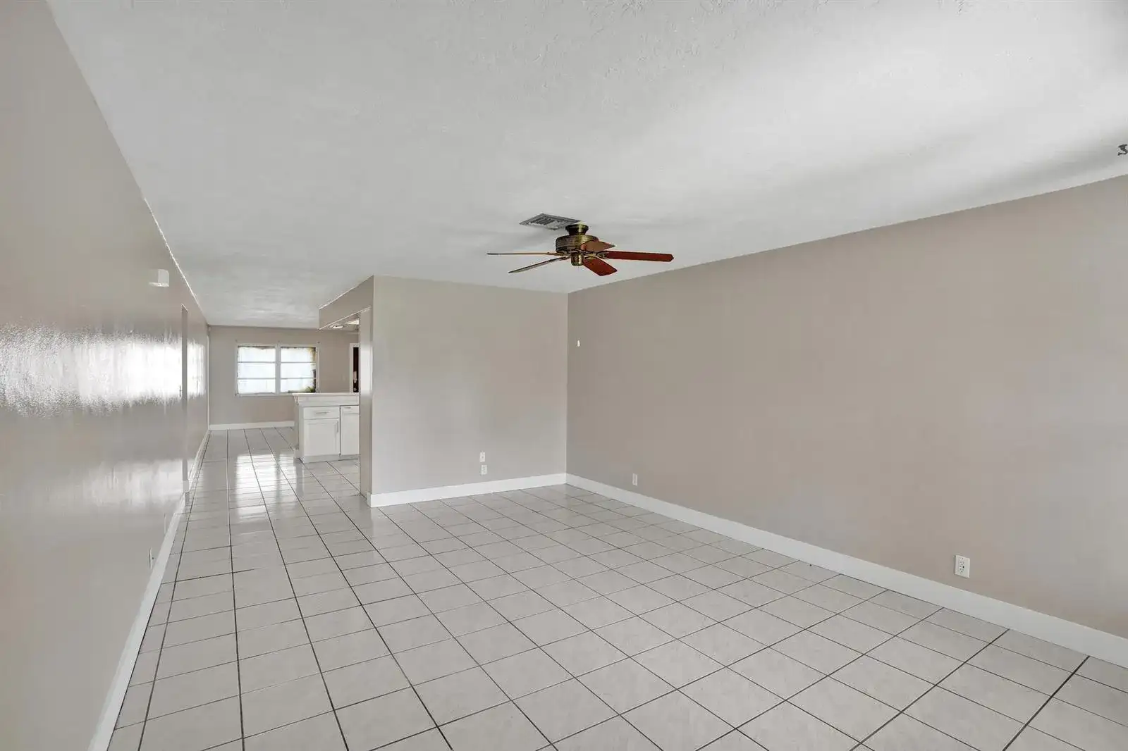 7010-7012 NW 78th Avenue, Tamarac FL 33321 photo 5
