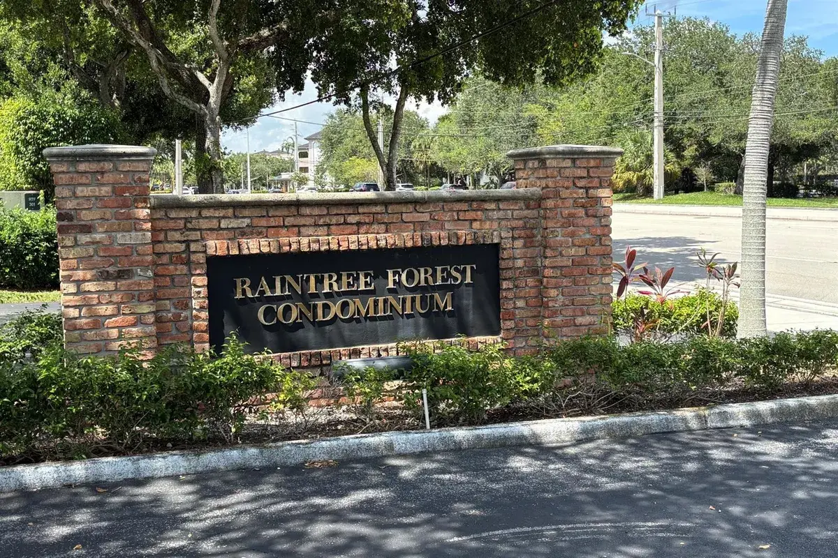 301 N Pine Island Road # 105, Plantation FL 33324