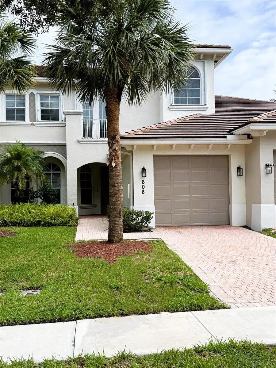 6379 Bella Circle W # 606, Boynton Beach FL 33437