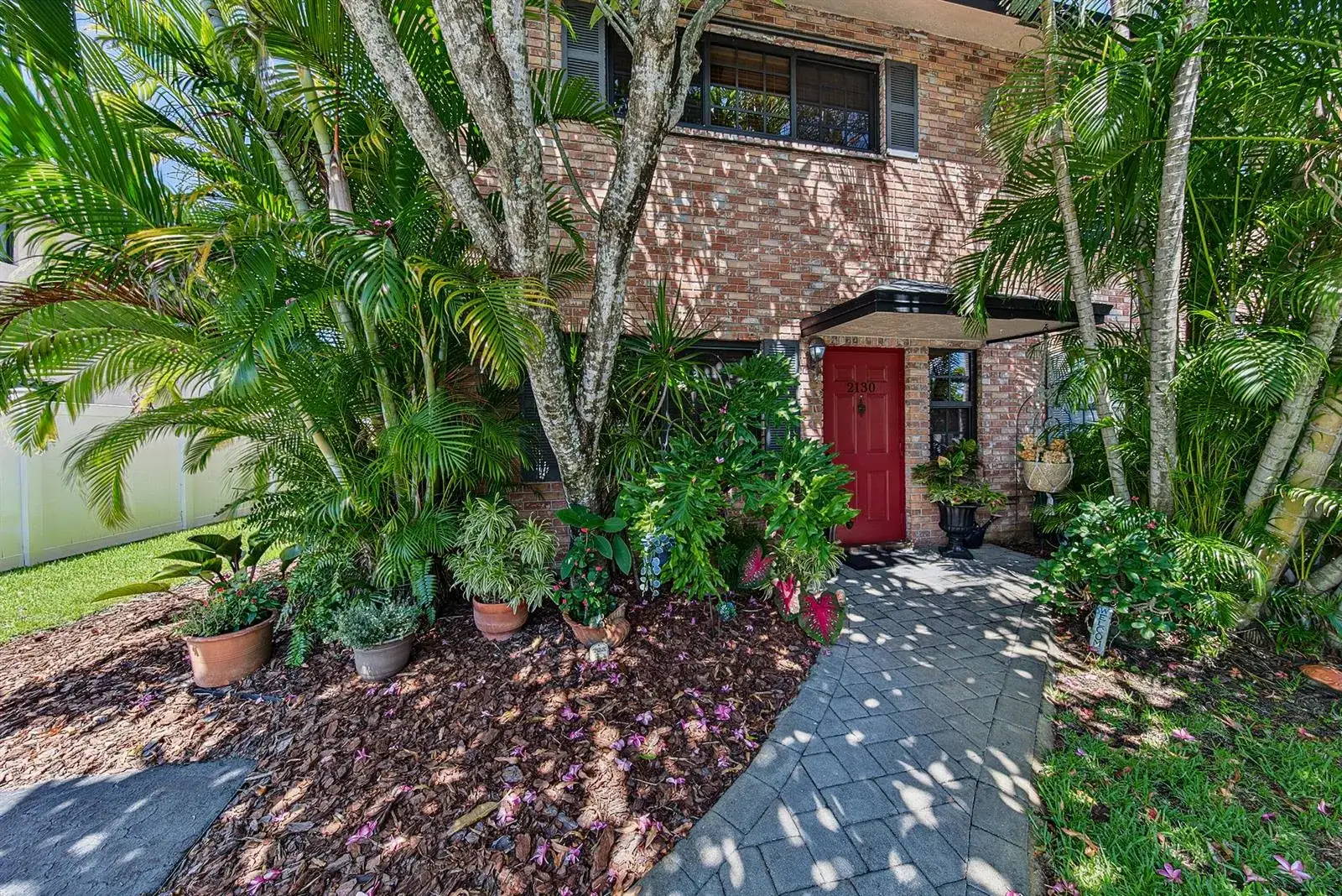 2130 NE 9th Avenue, Wilton Manors FL 33305