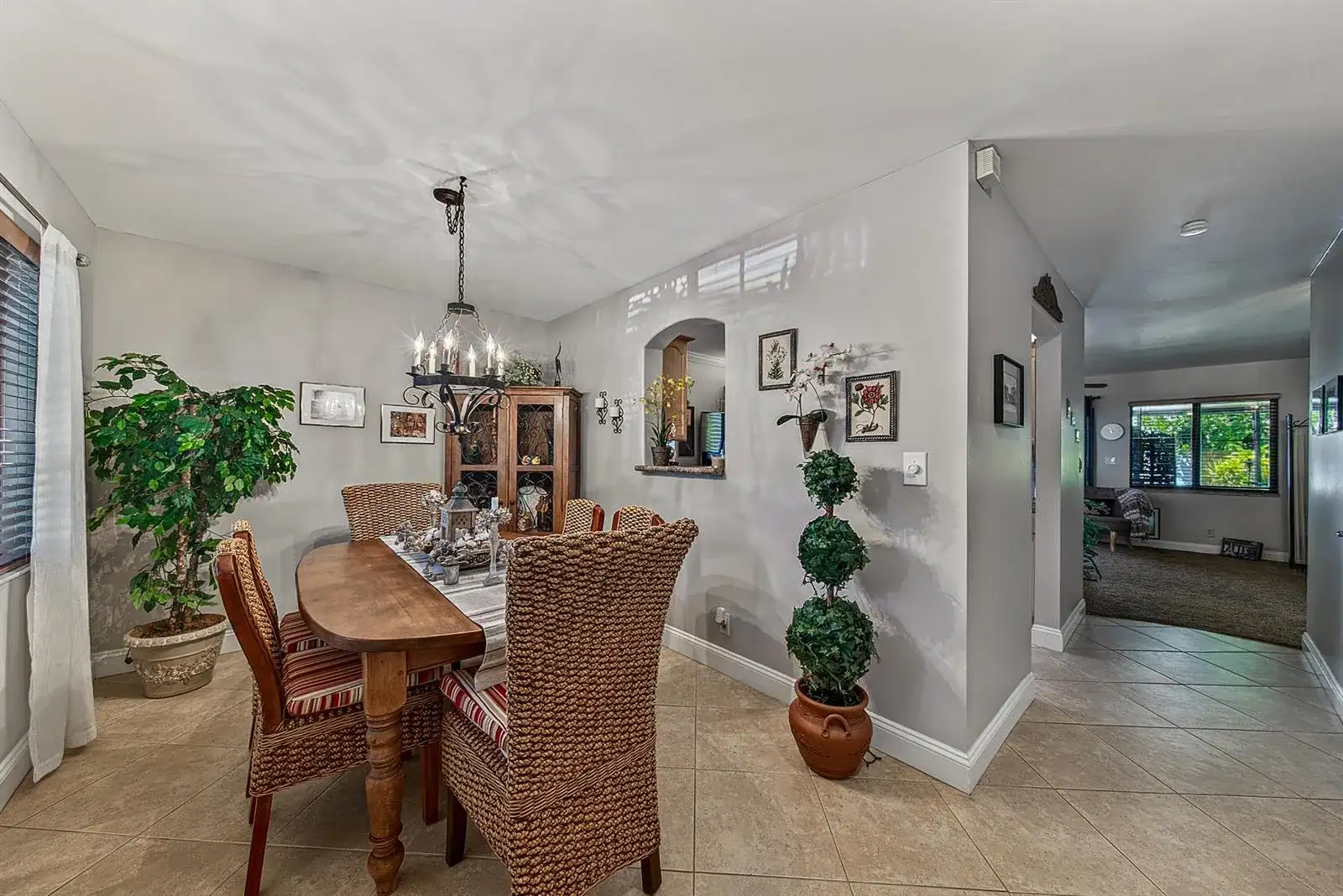 2130 NE 9th Avenue, Wilton Manors FL 33305 photo 4