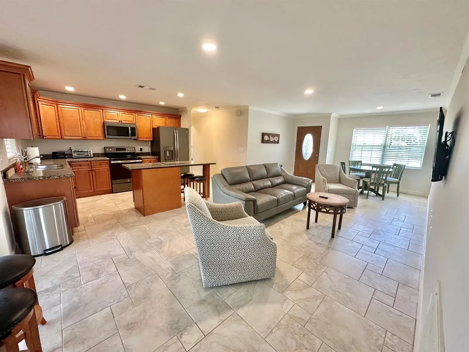 126 Lake Francis Drive, Lake Placid FL 33852 photo 4