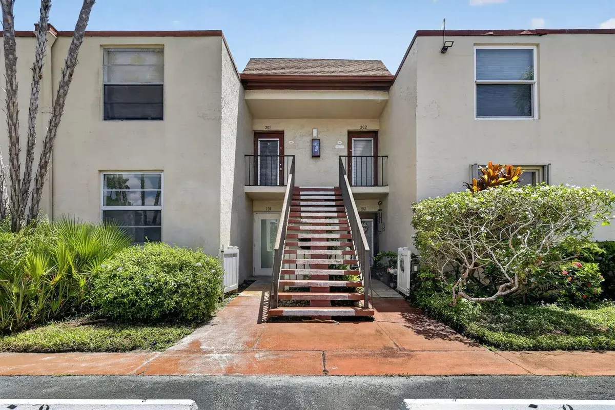 7 Willowbrook Lane # 101, Delray Beach FL 33446