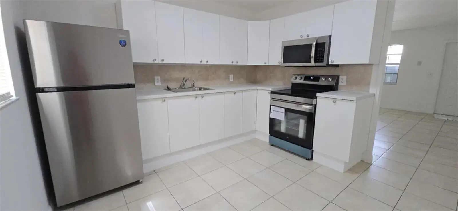 255 SW 12th Street # 2, Dania Beach FL 33004