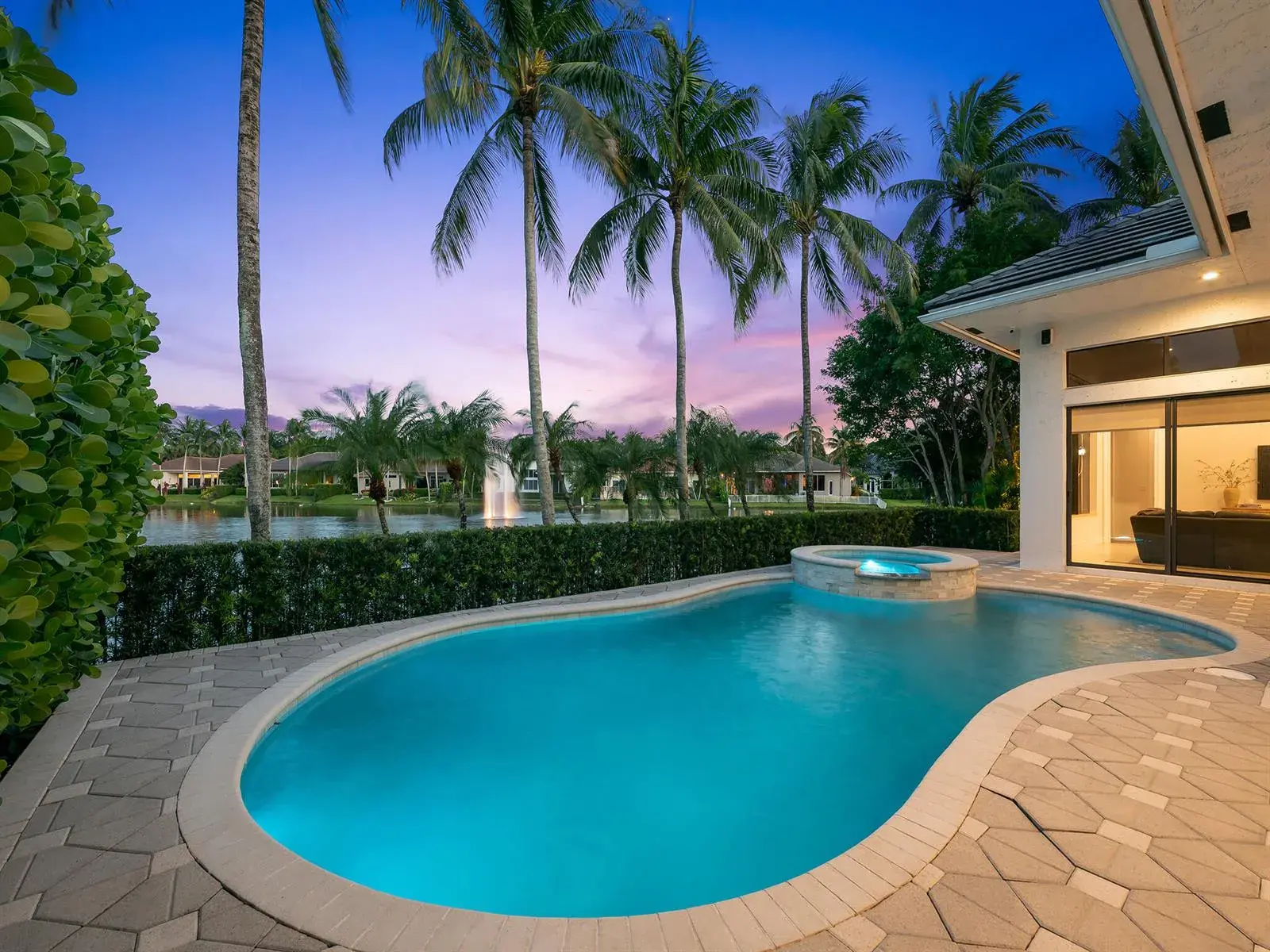 10920 HAWKS VISTA Street, Plantation FL 33324