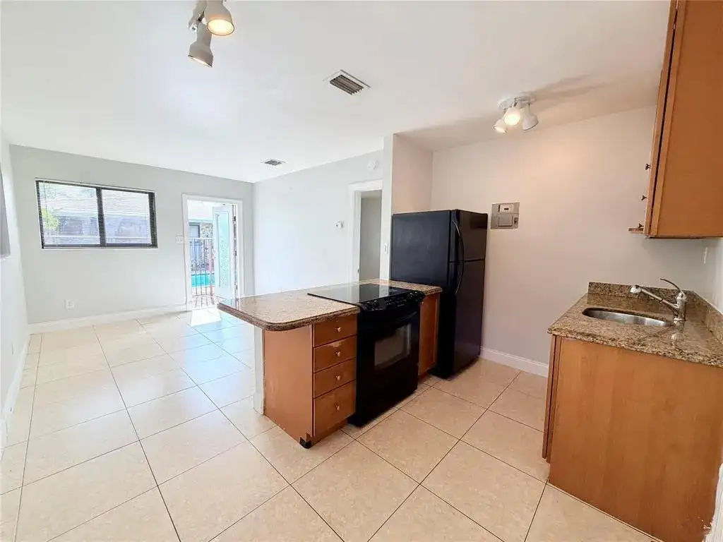 1023 NW 1st Avenue, Fort Lauderdale FL 33311 photo 5