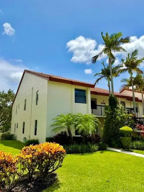 22148 Palms Way # 101, Boca Raton FL 33433