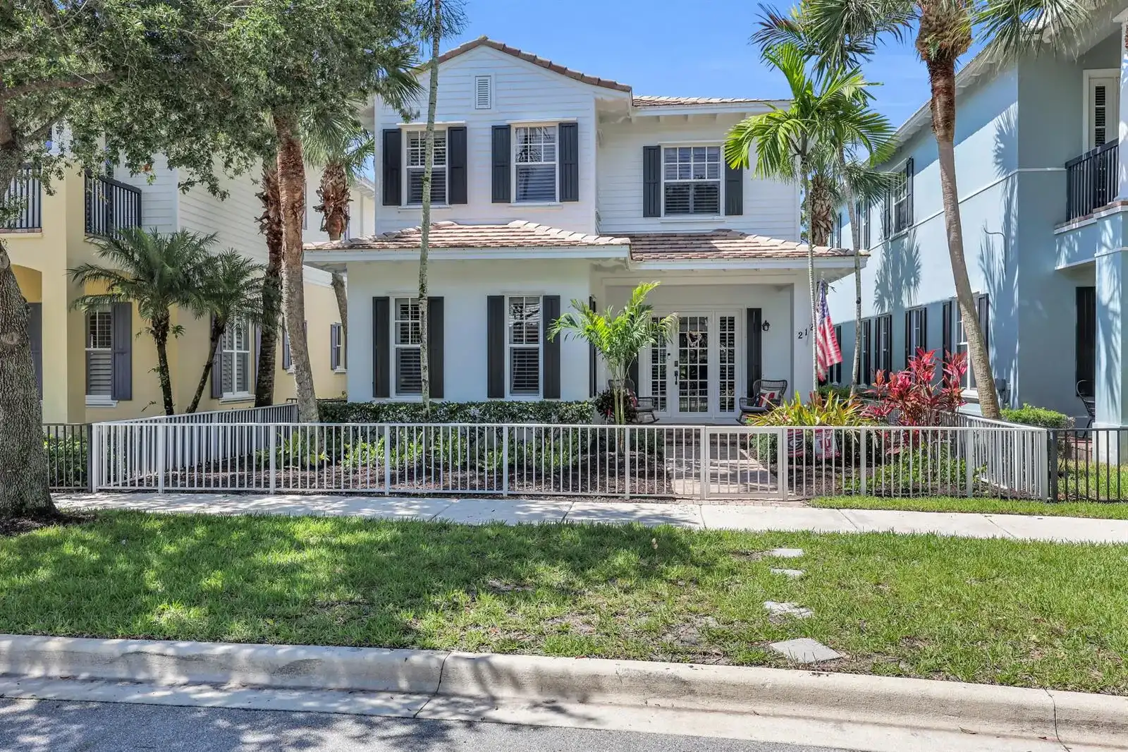 212 W Bay Cedar Circle, Jupiter FL 33458